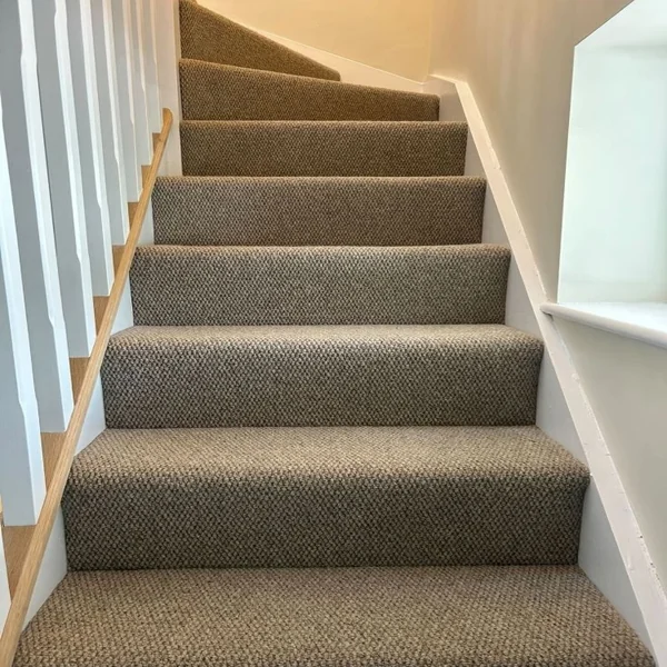 Loop-Pile-Stair-Carpet